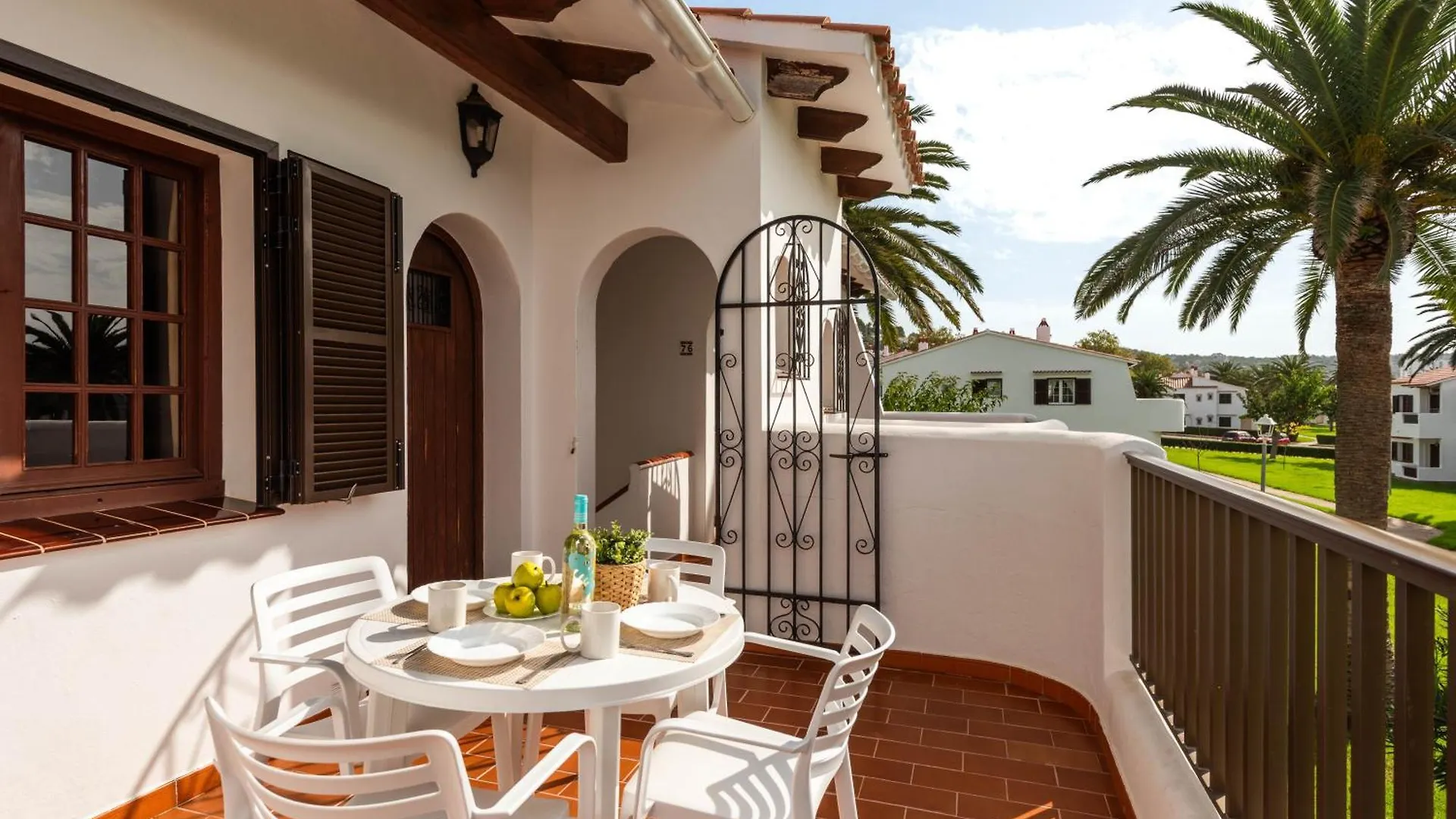 Apartamentos En Son Bou Apartment