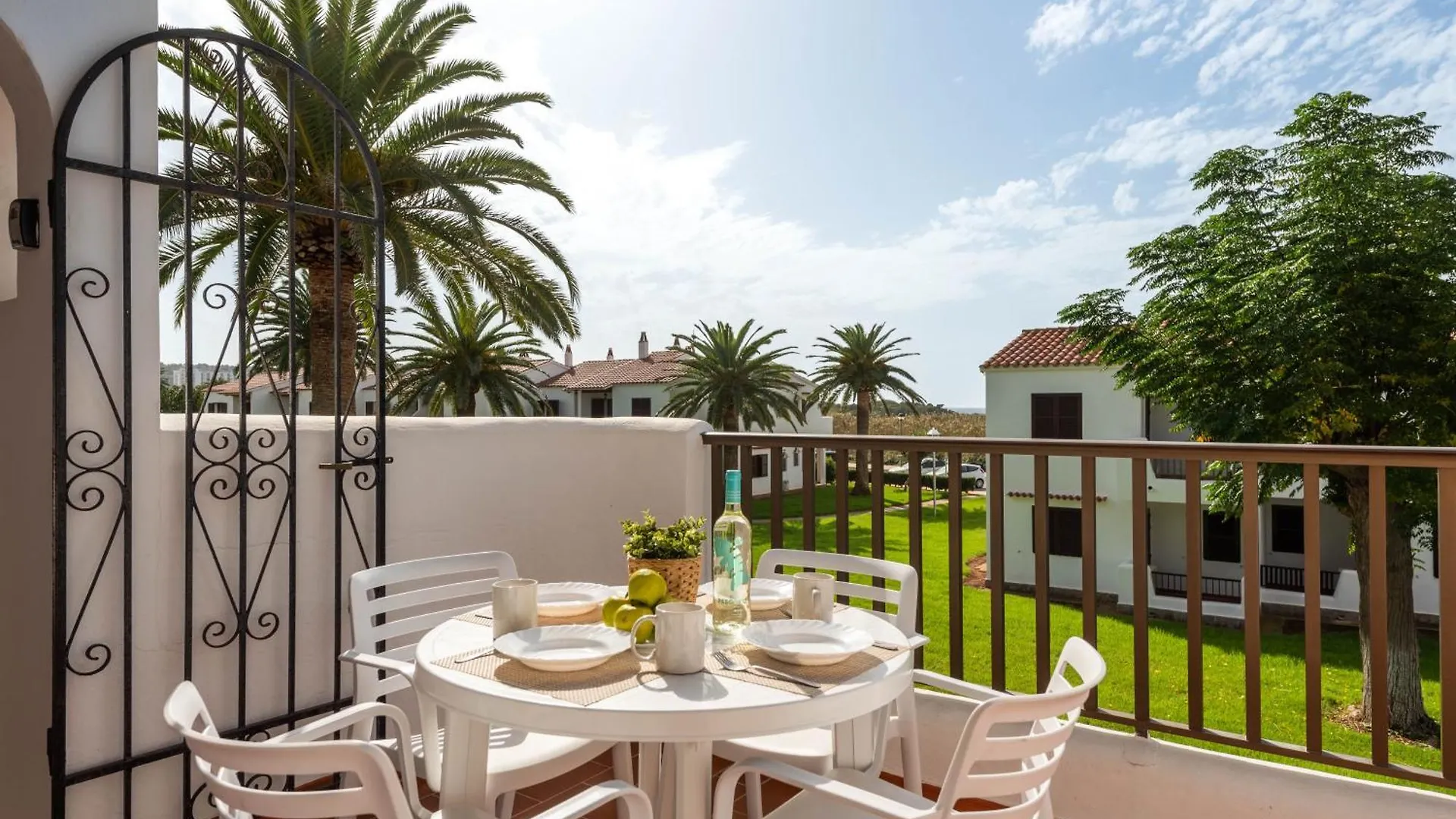 Apartamentos En Son Bou Spain