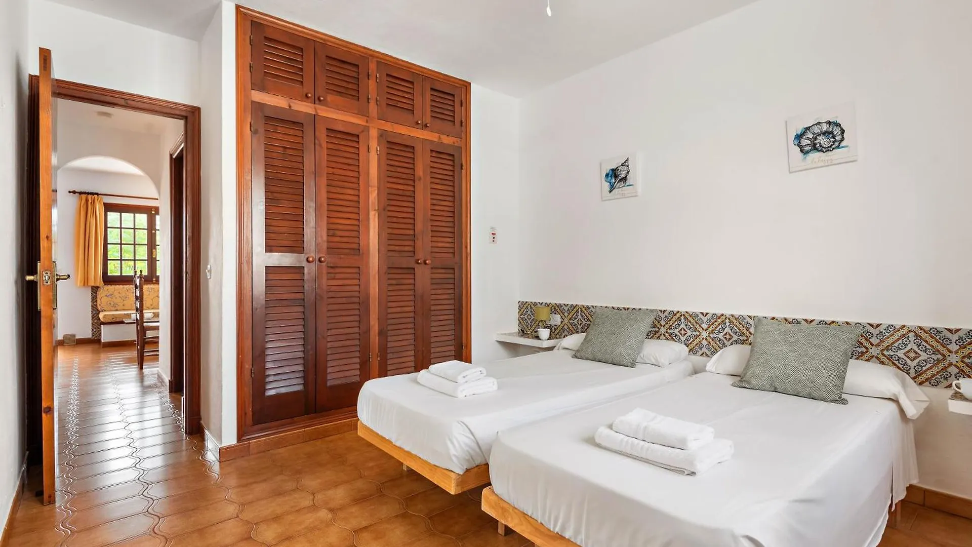 Apartamentos en Son Bou 0*,